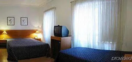 Xxi Hotel 2*
